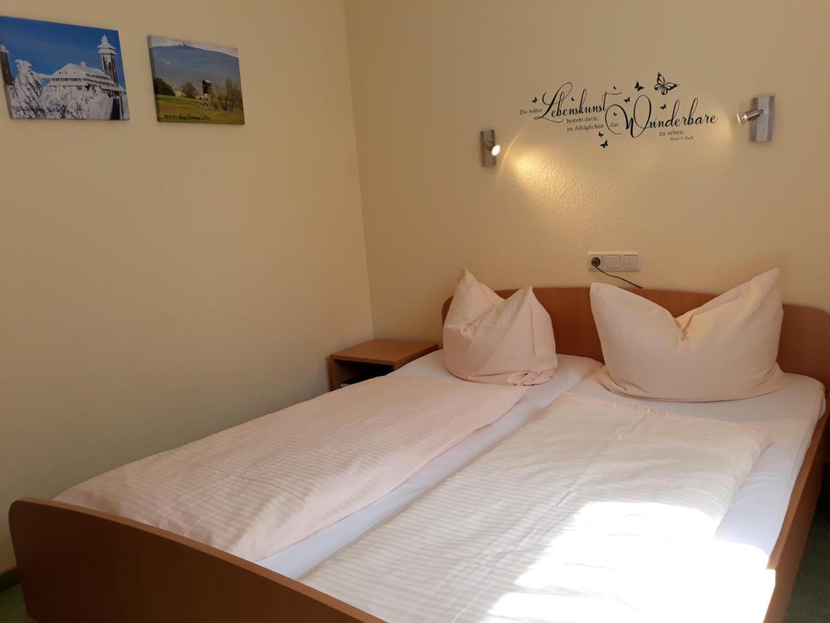 Hotel Vierenstrasse Neudorf  Zewnętrze zdjęcie