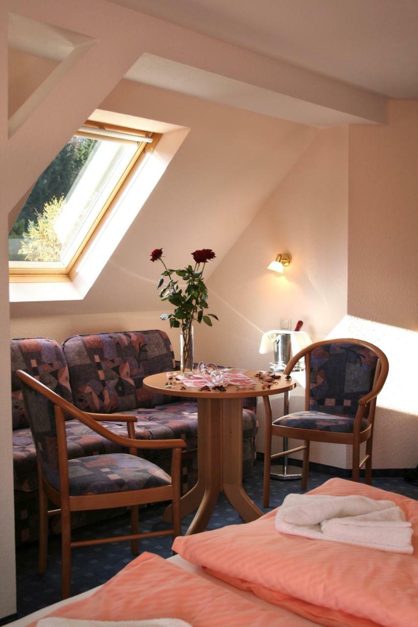 Hotel Vierenstrasse Neudorf  Zewnętrze zdjęcie