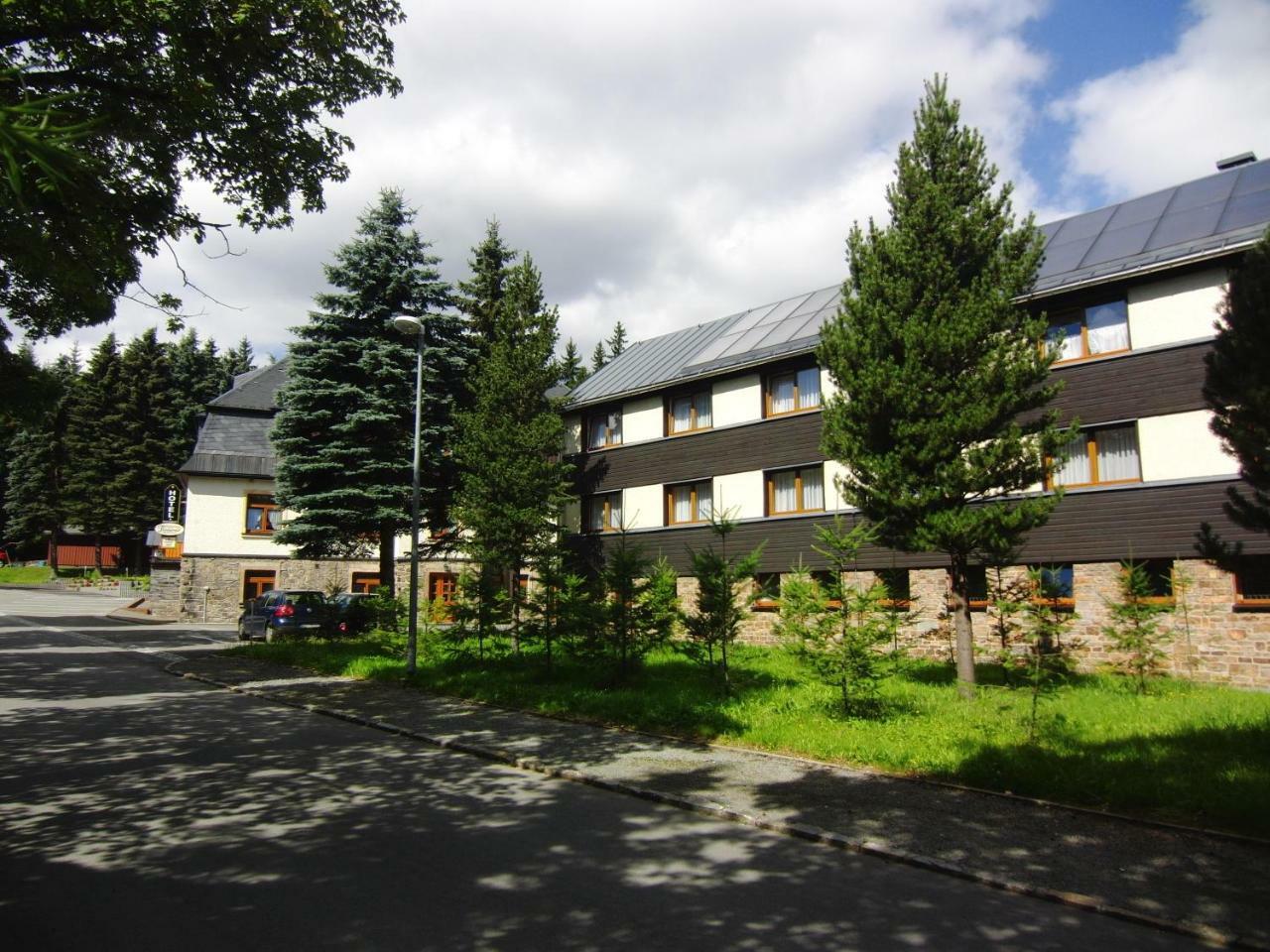 Hotel Vierenstrasse Neudorf  Zewnętrze zdjęcie