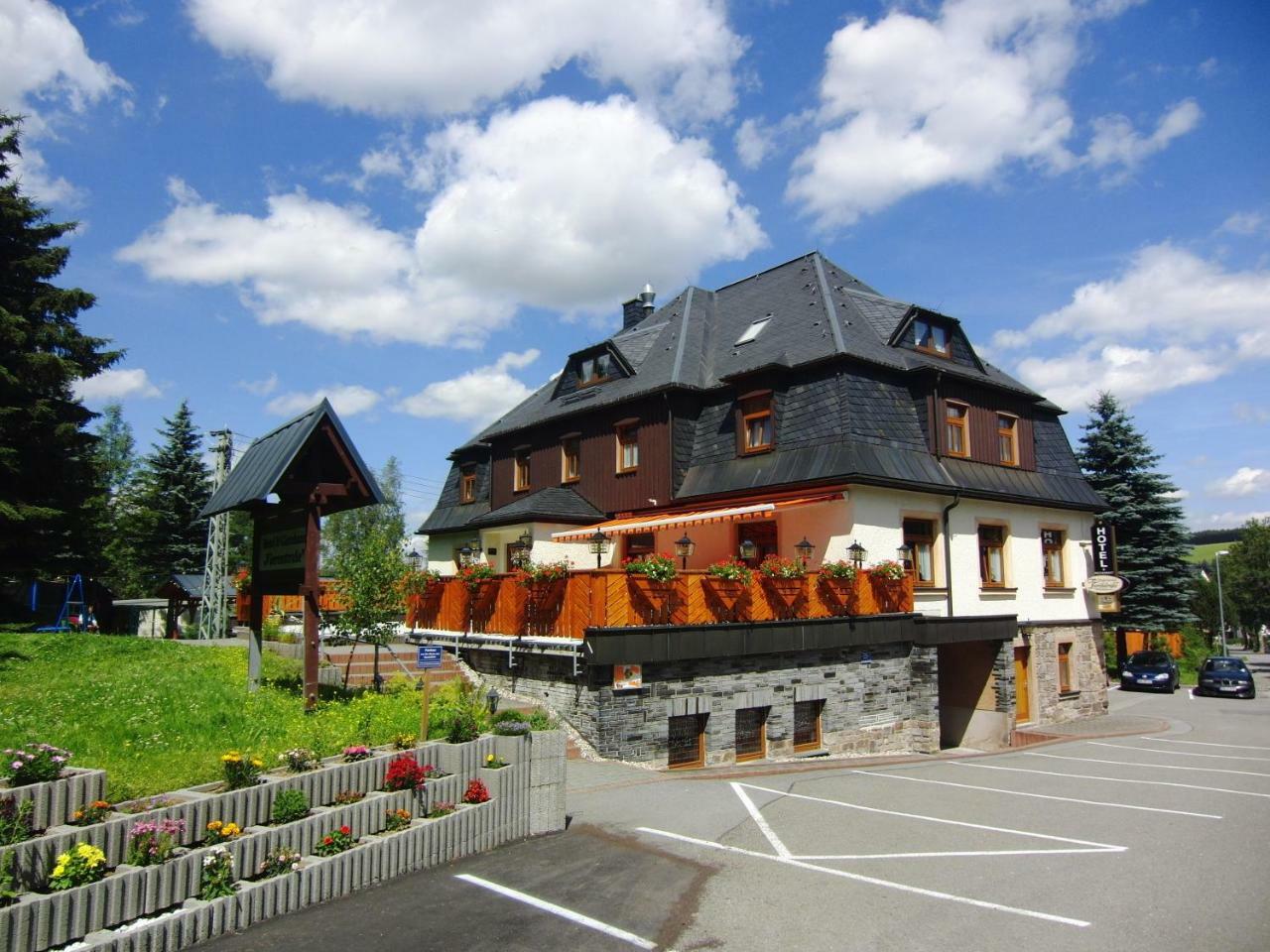 Hotel Vierenstrasse Neudorf  Zewnętrze zdjęcie