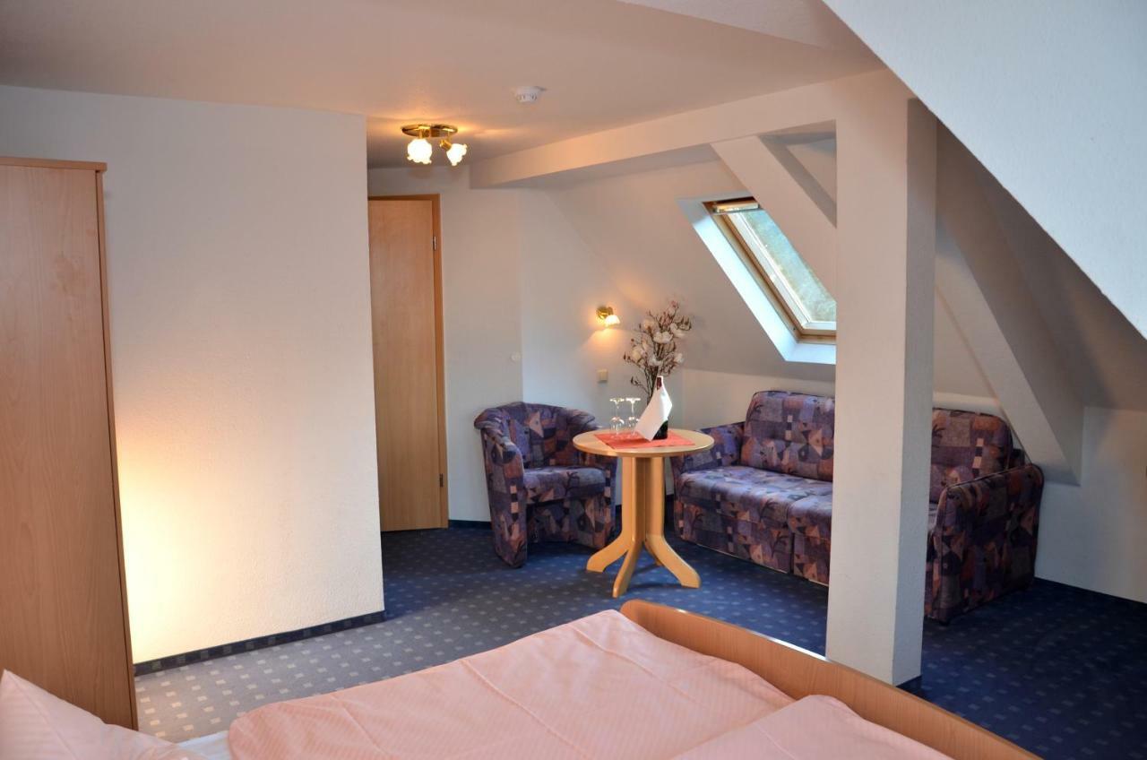 Hotel Vierenstrasse Neudorf  Zewnętrze zdjęcie